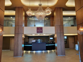 Гостиница RIN Airport Hotel  Отопень